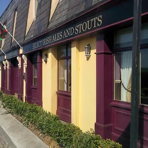Marty's Halfway House Guest house Westport